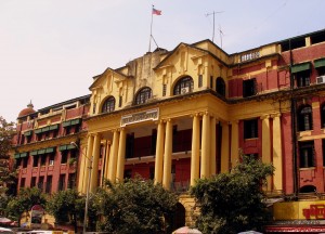 Antiguo edificio colonial de correos y telégrafos